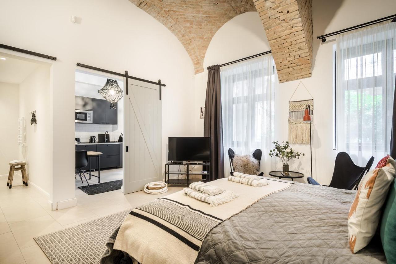 Urban Stable Luxury Apartments Budapest Exterior foto