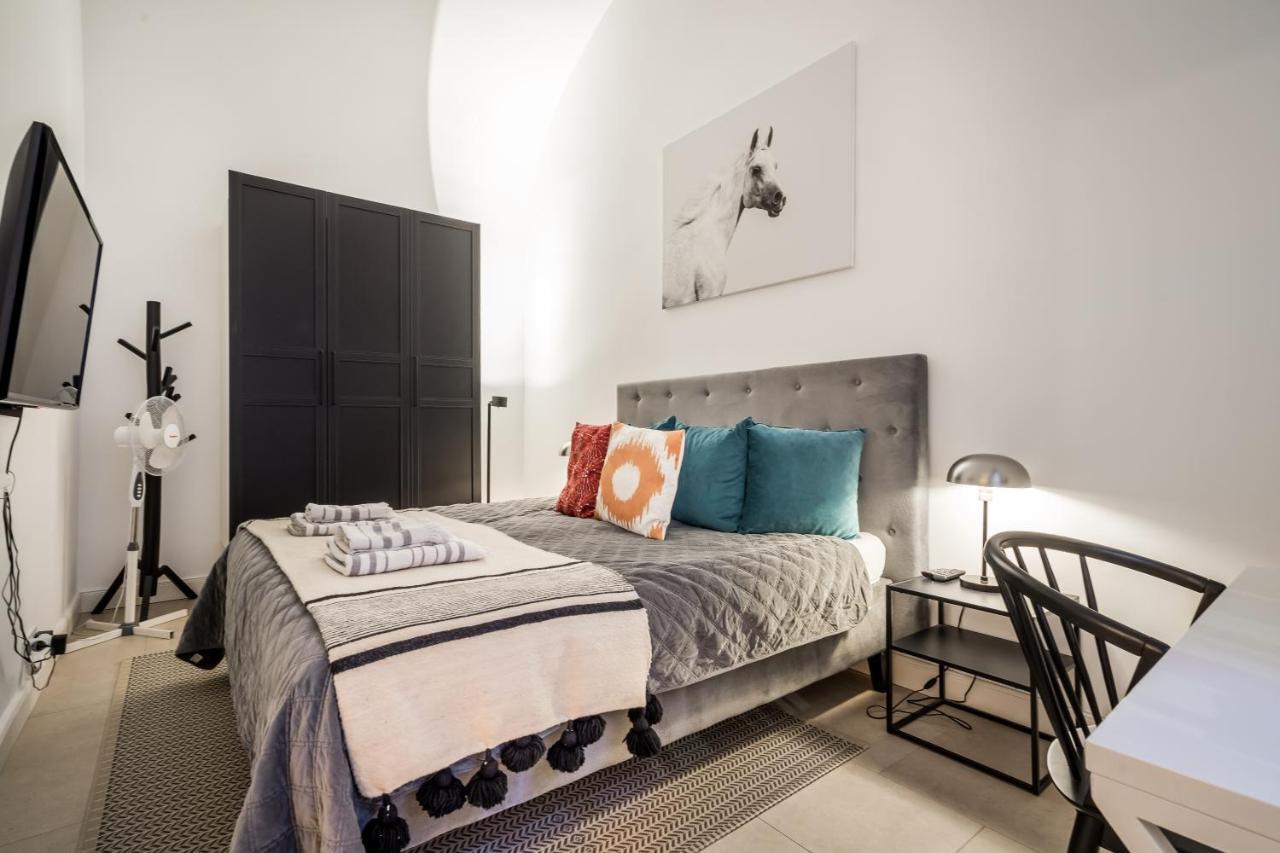 Urban Stable Luxury Apartments Budapest Exterior foto